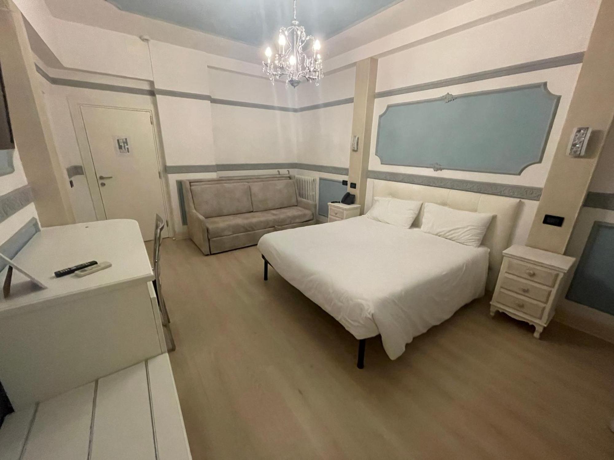 Hotel Central Giacomini Salo Exterior photo